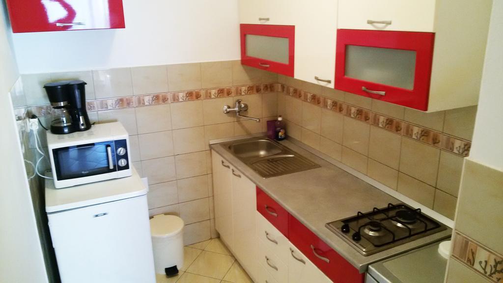 Apartments Carmen Vinišće Стая снимка
