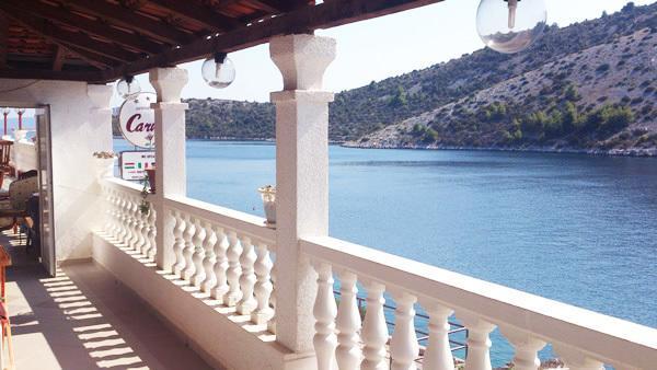 Apartments Carmen Vinišće Стая снимка