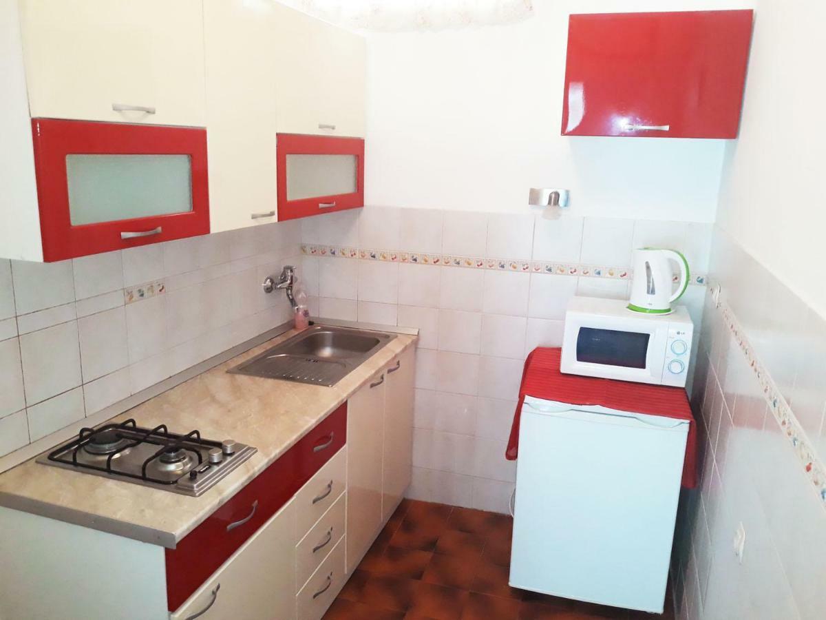 Apartments Carmen Vinišće Екстериор снимка